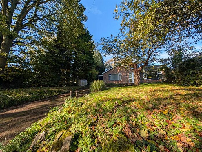 3 Bedroom Detached Bungalow To Rent In Barkwith Road, South Willingham, LN8