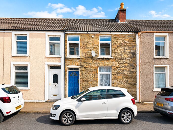 3 Bedroom Terraced House For Sale In Wood Road, Pontypridd, South Glamorgan, Rhondda Cynon Taff, CF37