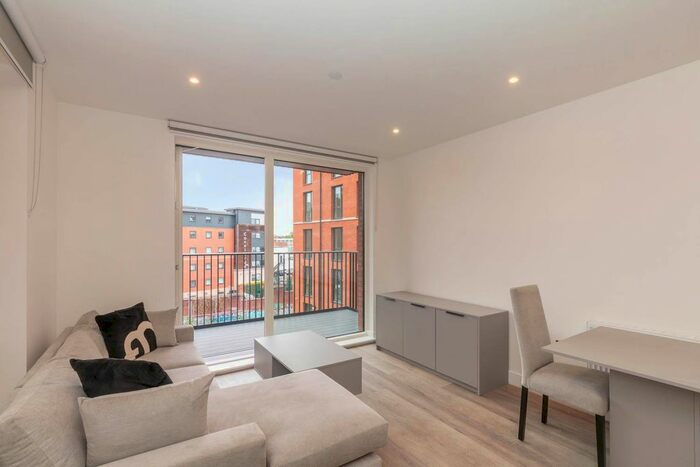1 Bedroom Flat To Rent In The Barker, Shadwell Street, B4