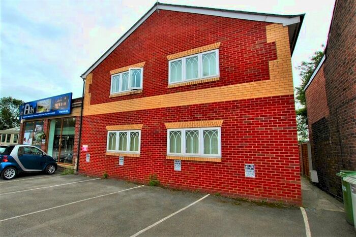 2 Bedroom Flat To Rent In London Road South, Poynton, Stockport, SK12