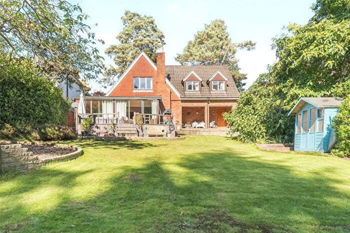 4 Bedroom Detached House For Sale In Headley Down, Hampshire, GU35