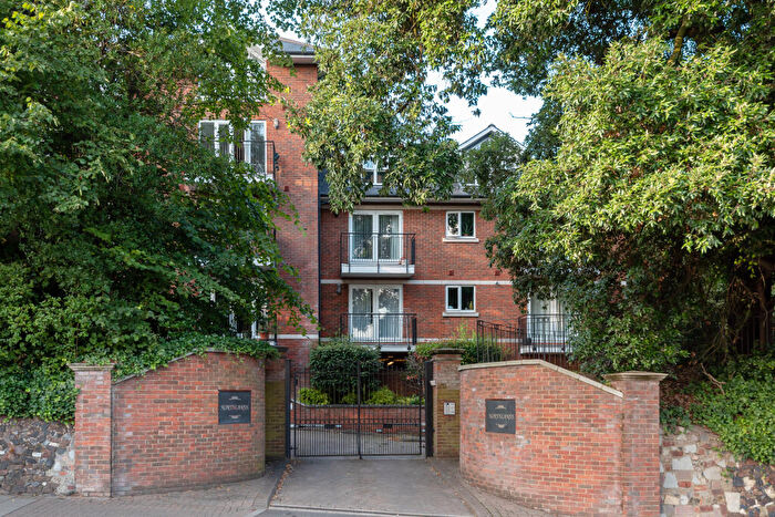2 Bedroom Apartment To Rent In Widmore Road, Bromley, BR1