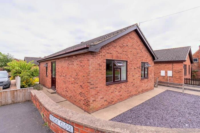 2 Bedroom Detached Bungalow To Rent In Sedge Close, Barton-Upon-Humber, DN18