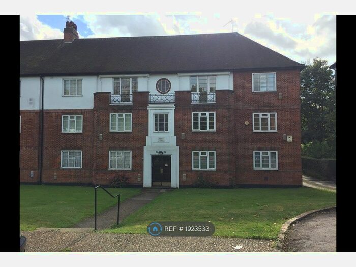 2 Bedroom Flat To Rent In Lyttelton Road, London, N2