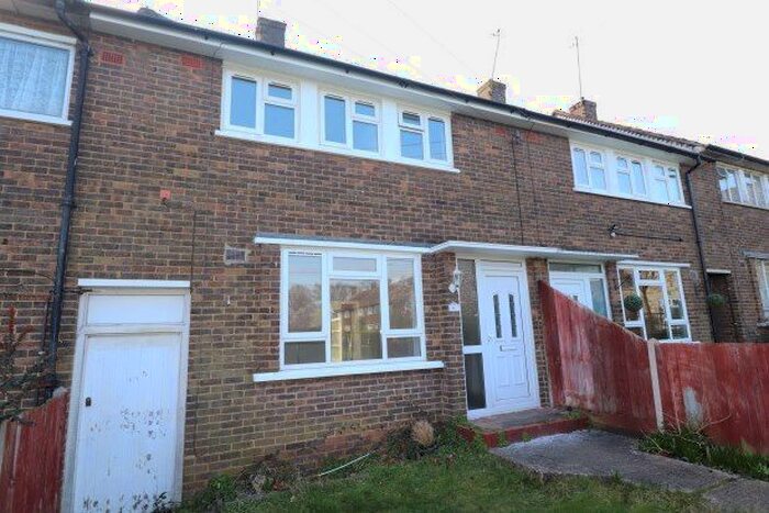 3 Bedroom Property To Rent In Coram Green, Brentwood, CM13