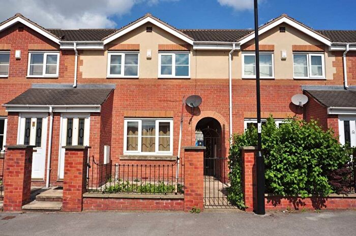 3 Bedroom Terraced House To Rent In Stirling Way, Sheffield, S2