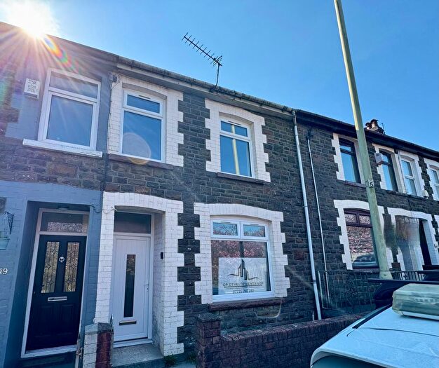 3 Bedroom Terraced House To Rent In The Parade, Ferndale, CF43