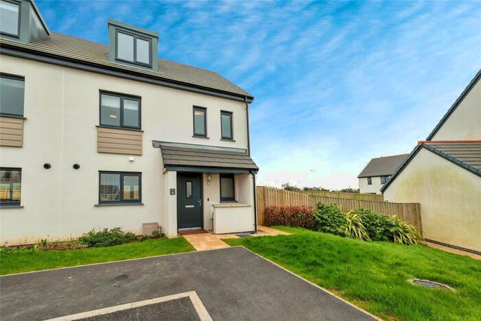 4 Bedroom Semi-Detached House For Sale In Red Cove Close, Wadebridge, Cornwall, PL27