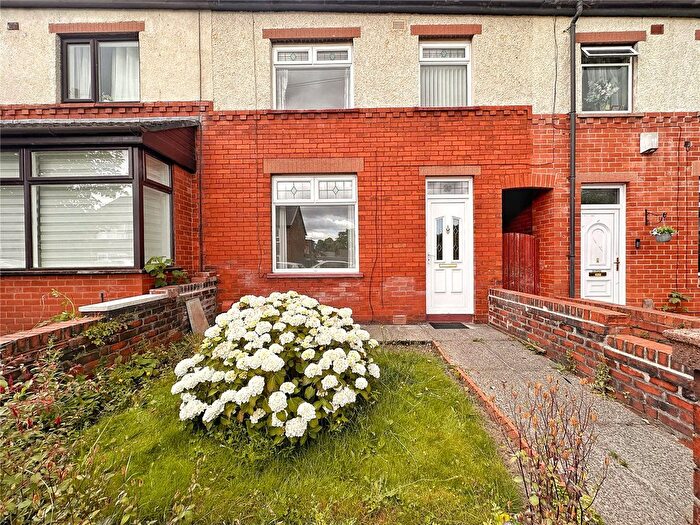 3 Bedroom Terraced House For Sale In Grove Road, Middleton, Manchester, M24