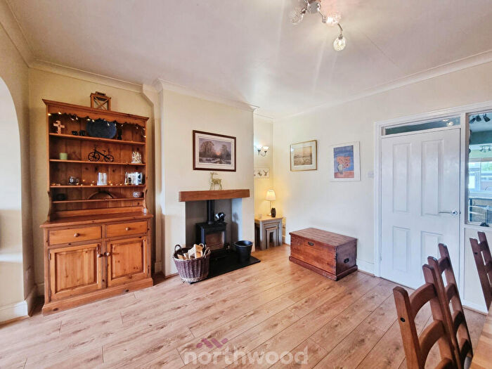 3 Bedroom Terraced House For Sale In Selby Road, Askern, Doncaster, DN6