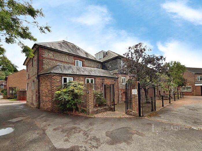 2 Bedroom Flat To Rent In Foundry Lane, Lewes, BN7