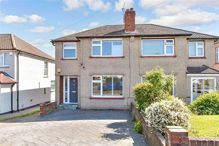 3 Bedroom Semi-detached House For Sale In Edison Road, Welling, Kent, DA16