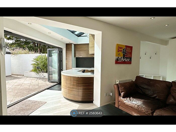 2 Bedroom Detached House To Rent In Gladstone Road, Headington, Oxford, OX3