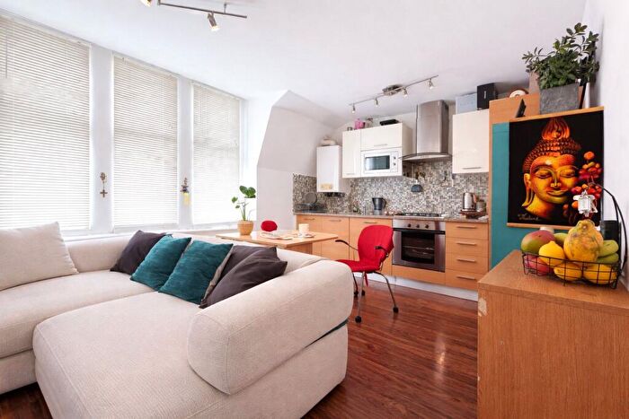 1 Bedroom Apartment To Rent In Church Street, Enfield, EN2