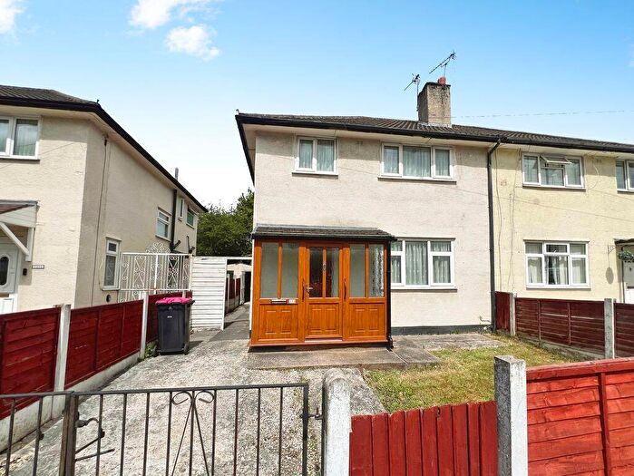 3 Bedroom Semi-Detached House For Sale In Oaklands Road, Salford, M7