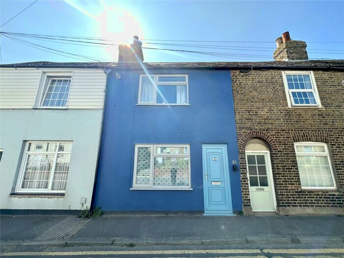 2 Bedroom Terraced House To Rent In Golf Road, Deal, Kent, CT14