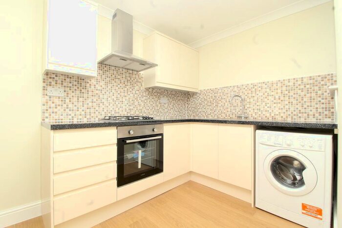 1 Bedroom Flat To Rent In High Street, London, E17