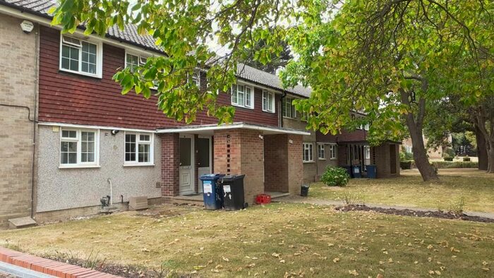 2 Bedroom Flat To Rent In Stanmore, Greater London, HA7