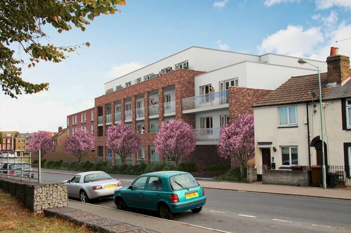 2 Bedroom Flat To Rent In Marlborough Road, Park View, ME7