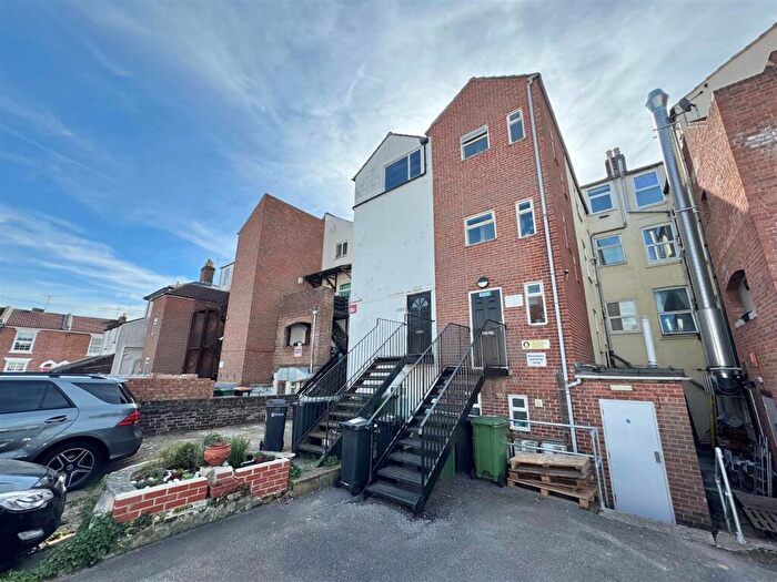 2 Bedroom Apartment To Rent In Marmion Road, Southsea, PO5