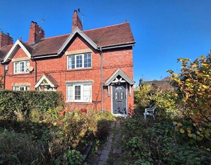 3 Bedroom End Of Terrace House For Sale In New Houses, Pentre, Chirk, Wrexham, LL14
