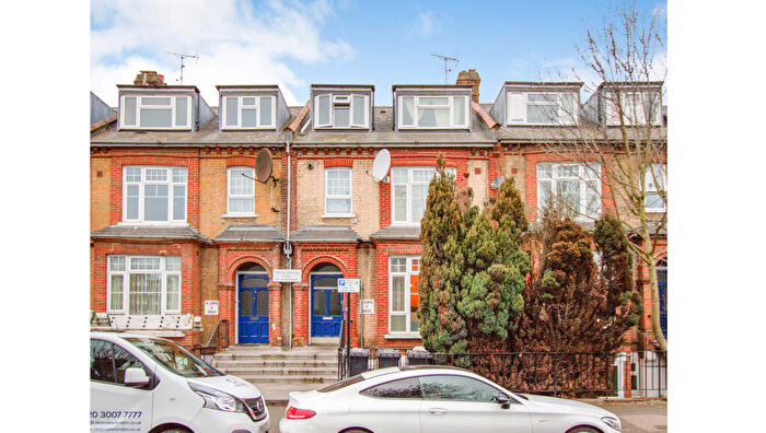 1 Bedroom Flat For Sale In Flat William Bullough Court, - West Bank, Stoke Newington, London, N16
