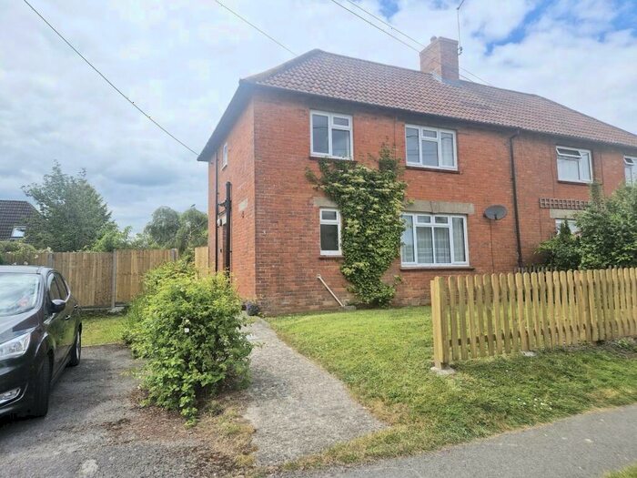 3 Bedroom Semi-Detached House To Rent In Old Boundary Road, , Shaftesbury, SP7