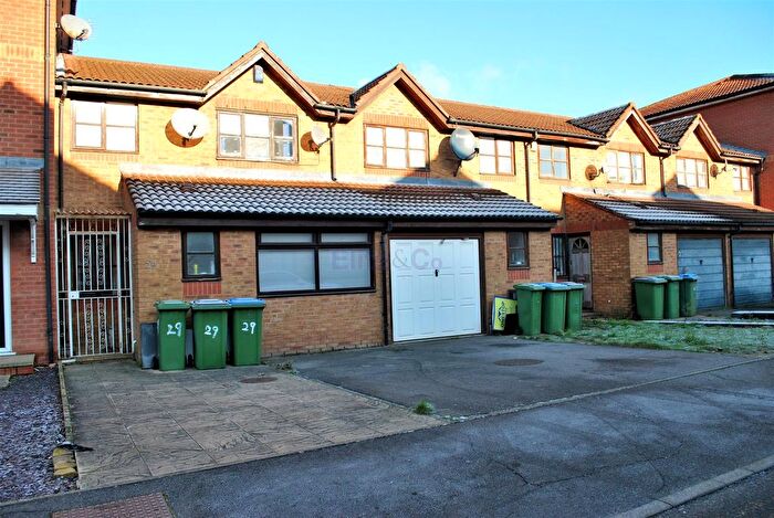 4 Bedroom Terraced House To Rent In Harlinger Street, London, SE18