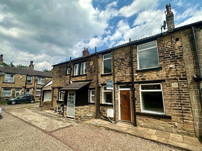 1 Bedroom House For Sale In Littlemoor Road, Pudsey, LS28