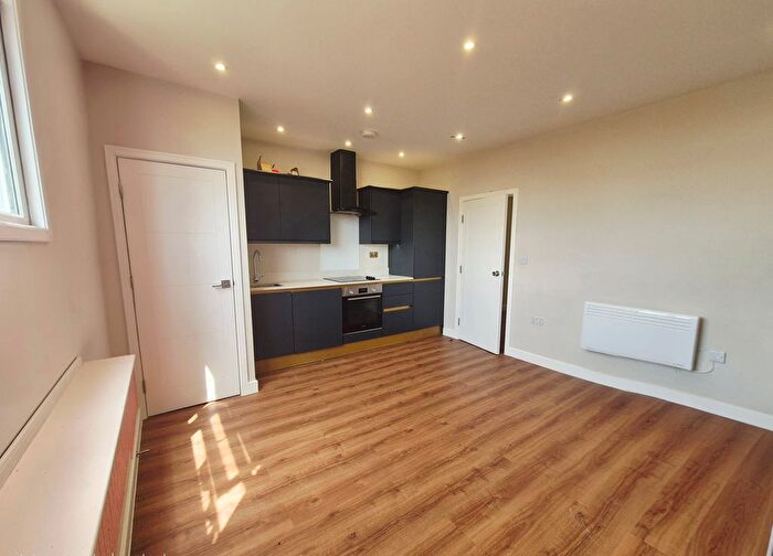 1 Bedroom Flat To Rent In Argyle Road, West Ealing, W13