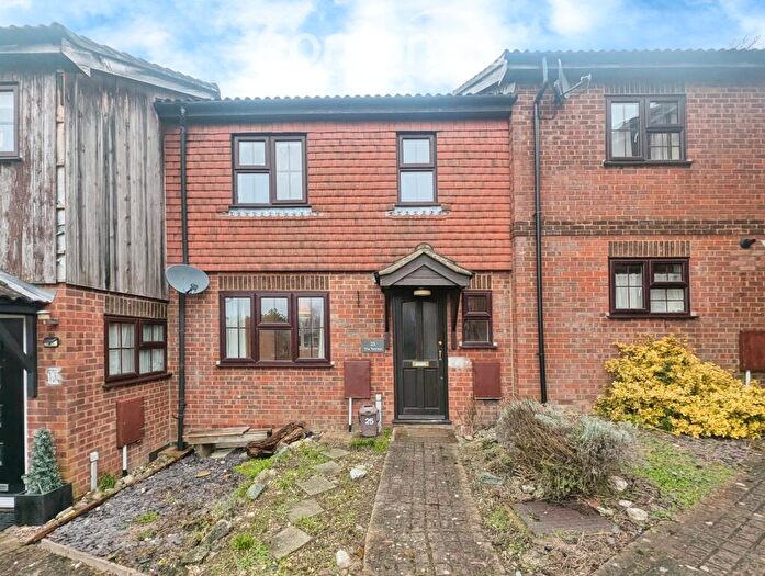 2 Bedroom Terraced House To Rent In Elora Road, HP13