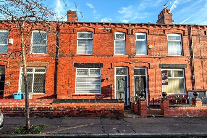 3 Bedroom Terraced House For Sale In Leng Road, Newton Heath, Manchester, M40