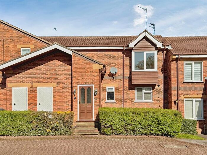 1 Bedroom Flat For Sale In Wyre Court, Haxby, York, YO32
