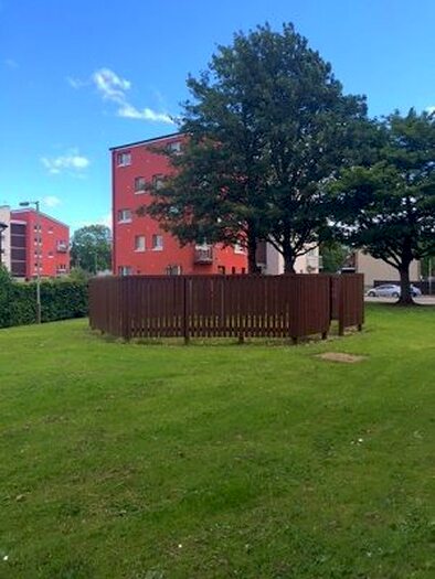 2 Bedroom Flat To Rent In Imrie Place, Perth, PH1