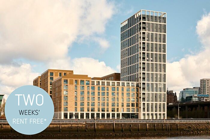 2 Bedroom Flat To Rent In Warroch Place, Glasgow, G3