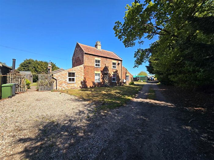 3 Bedroom Detached House For Sale In Beccles Road, Belton, NR31