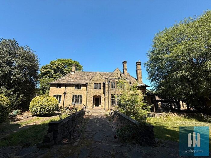 6 Bedroom Detached House To Rent In Birkby Road, Birkby, Huddersfield, West Yorkshire, HD2