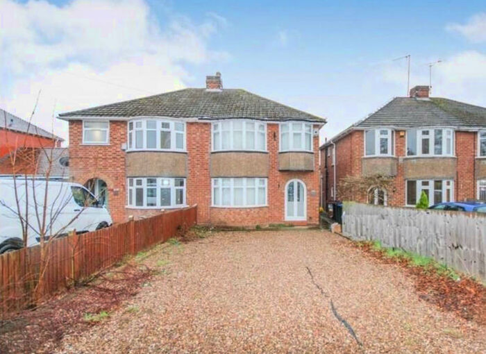 3 Bedroom Semi-Detached House To Rent In Bants Lane, Northampton, NN5