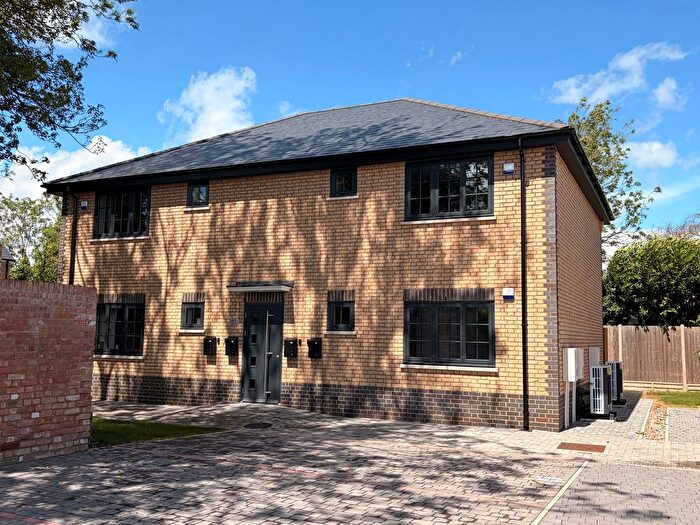 1 Bedroom Flat For Sale In Coxs Yard, Braintree, CM7
