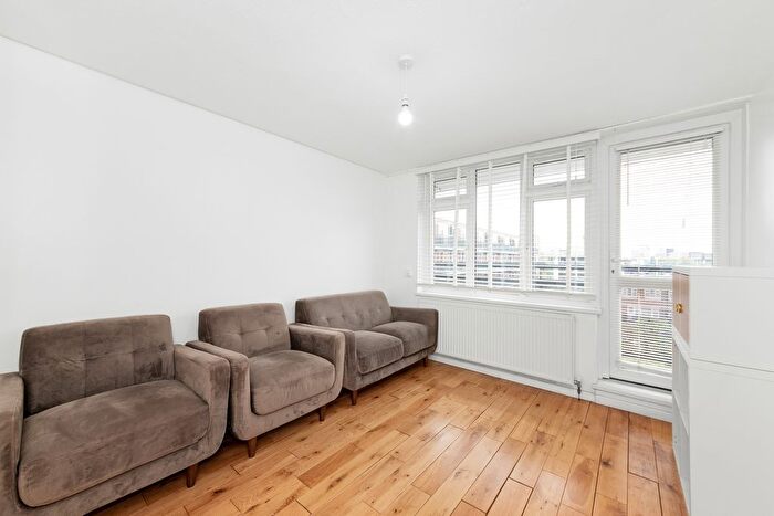 1 Bedroom Flat For Sale In Lockwood Square, London, SE16