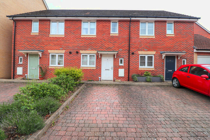 2 Bedroom Terraced House To Rent In Cranwell Road, Farnborough, GU14