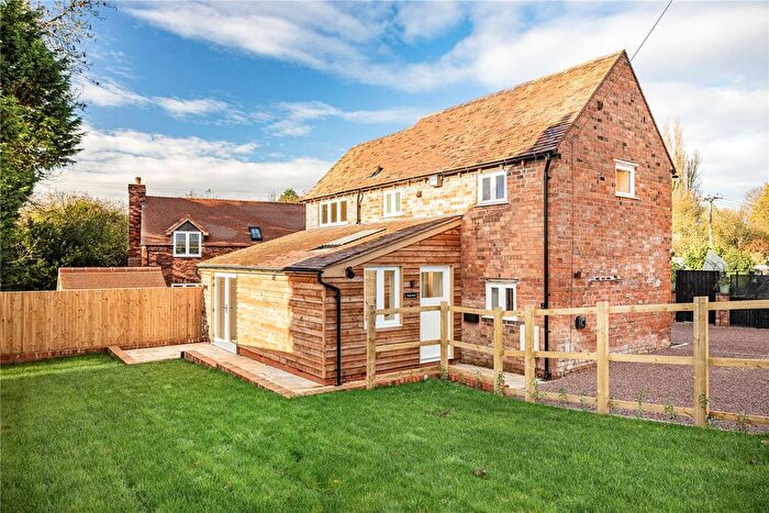 2 Bedroom Barn Conversion For Sale In Hallow, Worcester, Worcestershire, WR2