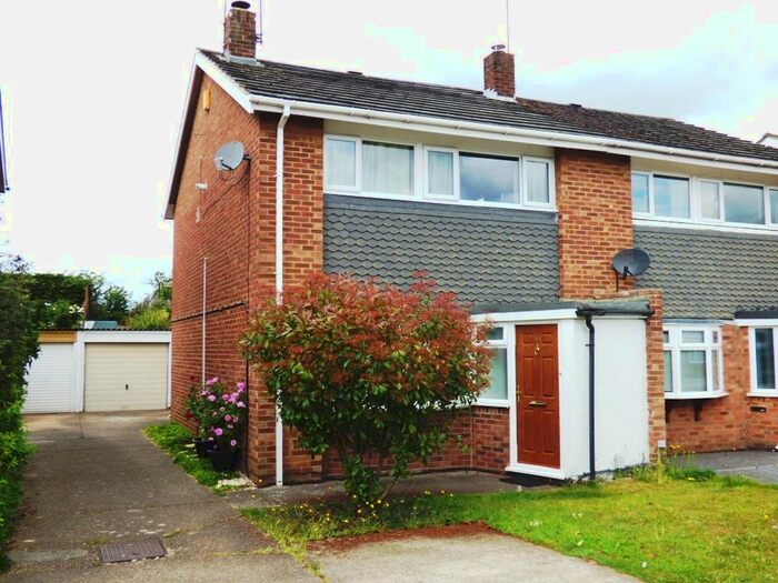 3 Bedroom Semi-Detached House To Rent In Austin Road, Woodley, Reading, RG5