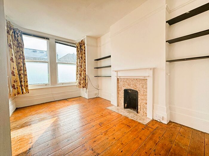 1 Bedroom Flat To Rent In Thurlestone Road, London, SE27