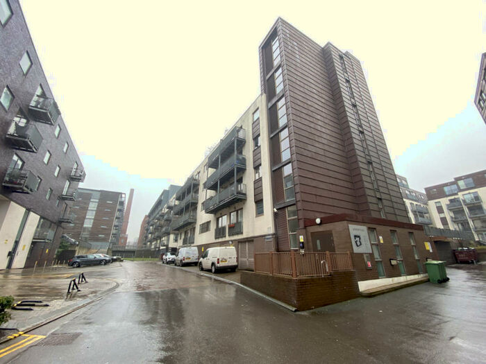 2 Bedroom Apartment To Rent In Isaac Way, Manchester, M4