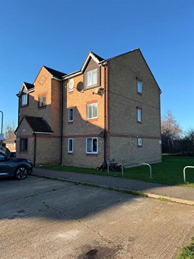 2 Bedroom Apartment For Sale In Danbury Crescent, South Ockendon, RM15