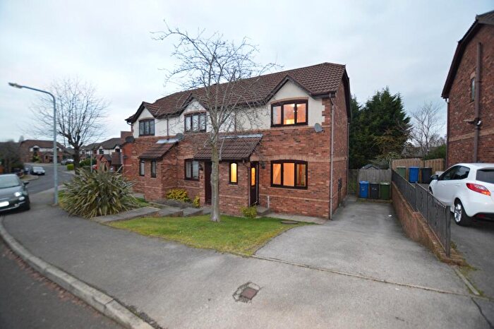 2 Bedroom House To Rent In Fernwood Close, Hasland, Chesterfield, S41