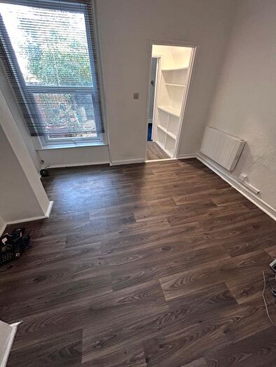 1 Bedroom Flat To Rent In Muswell Hill Road, Muswell Hill, N10