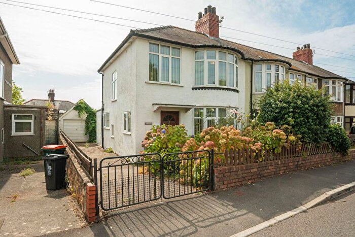 2 Bedroom Terraced House For Sale In Lyndhurst Avenue, Newport, NP20