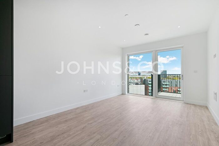 1 Bedroom Flat To Rent In Kew Bridge Rise, Kew Bridge, London, TW8